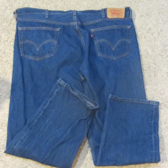 Levi’s 501 Men’s 46x32 Button Fly Jeans - Picture 2 of 5